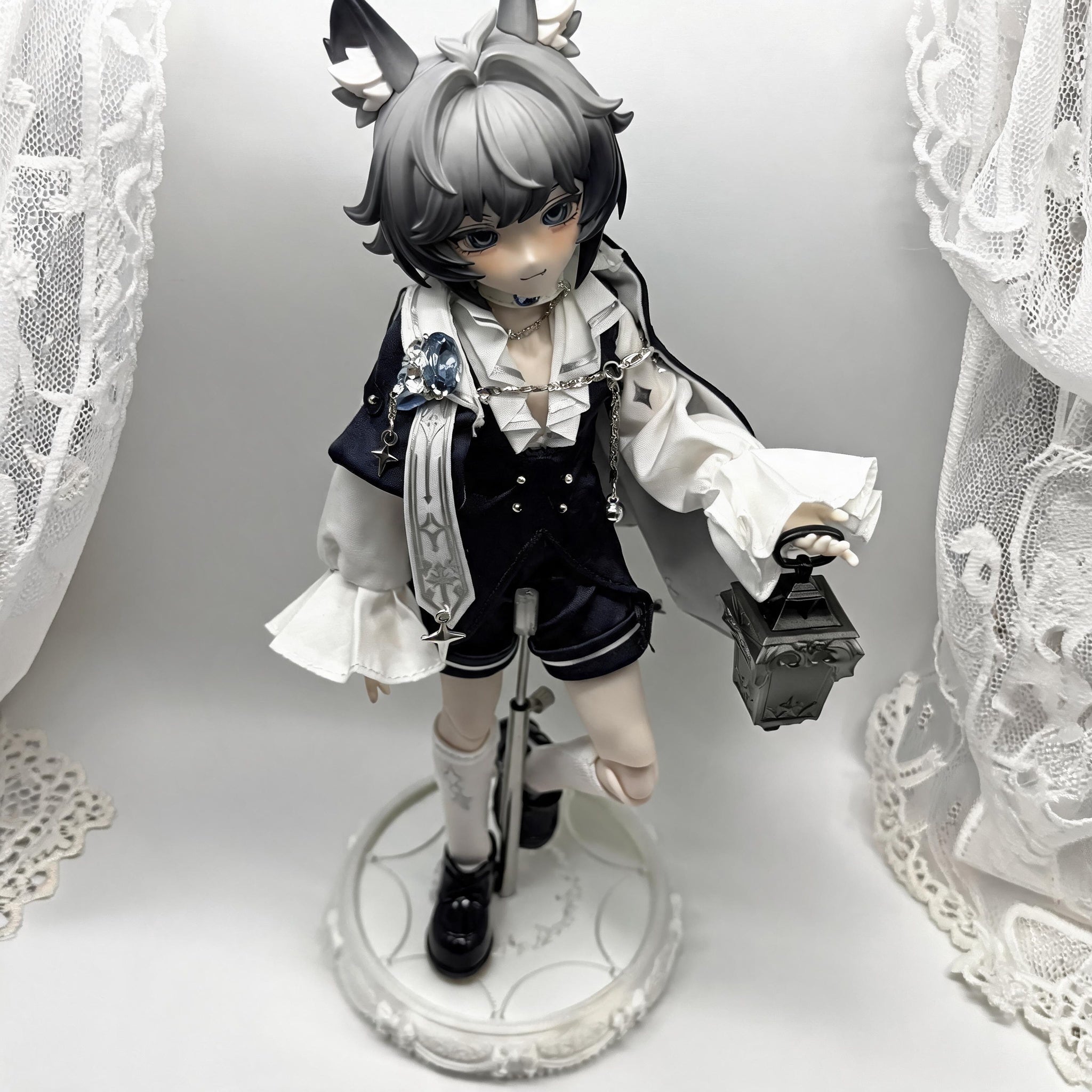 Vintage Rose BJD Doll Stand
