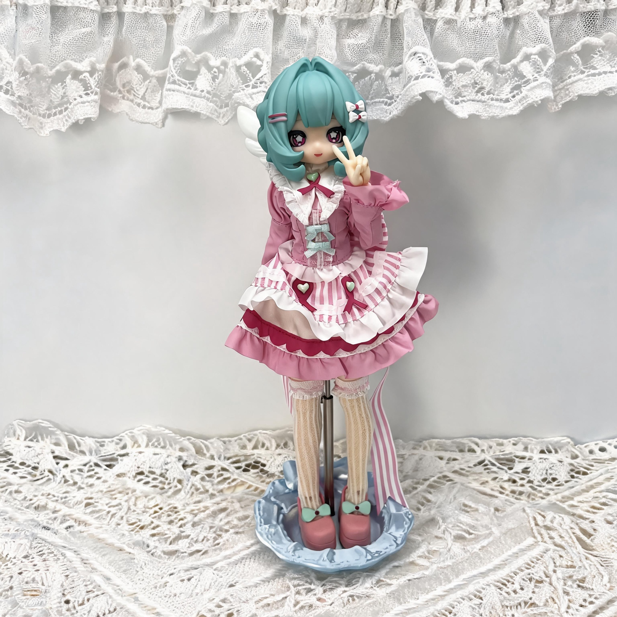 Ribbon Bow BJD Doll Stand