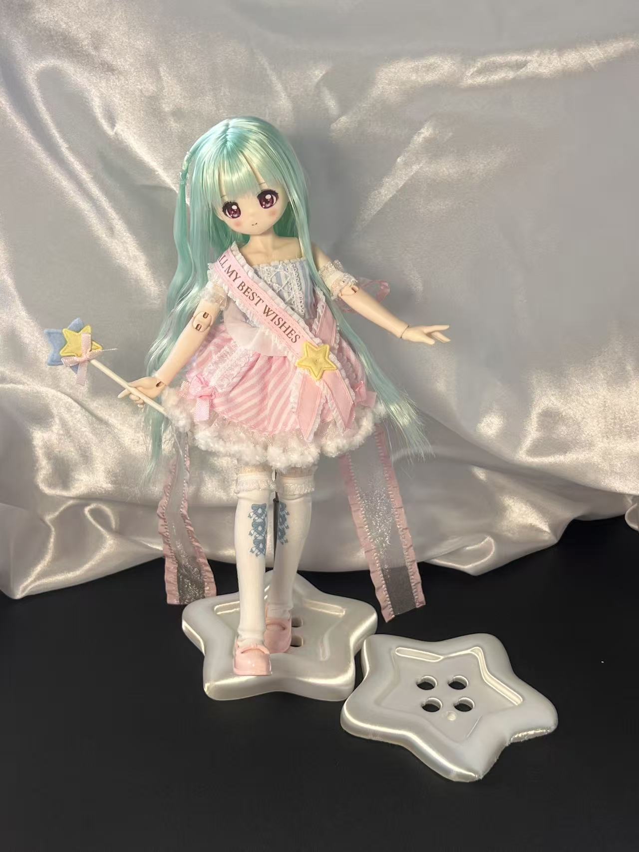 Star Button BJD Doll Stand