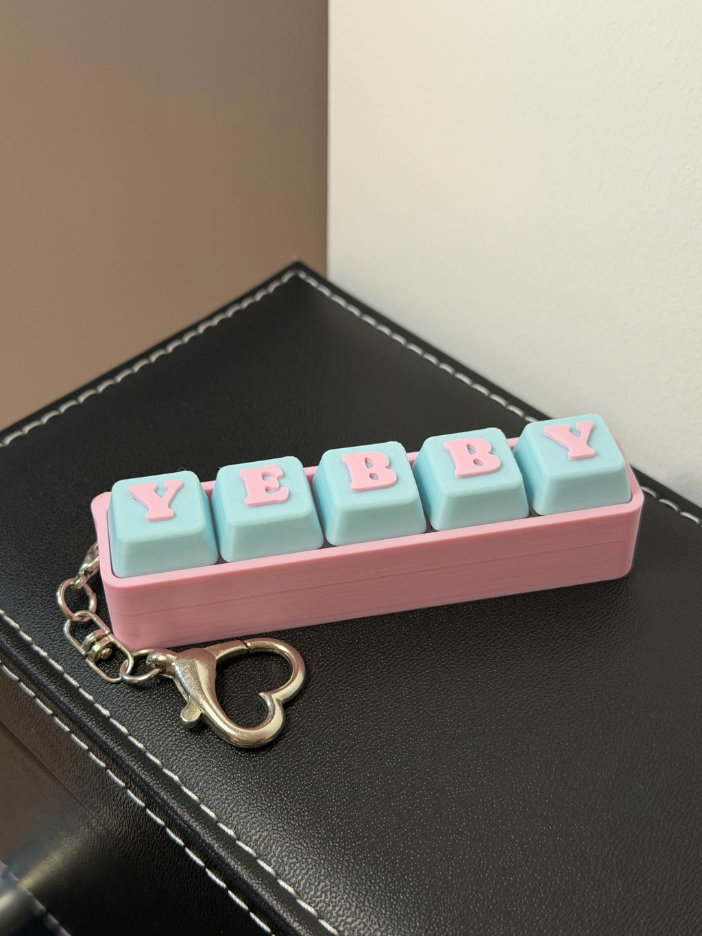 Pink five-key personalized keyboard toy